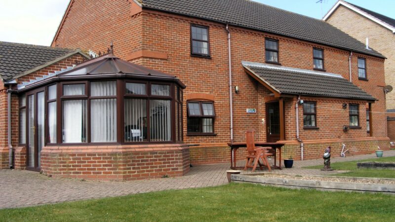 Oak Lodge